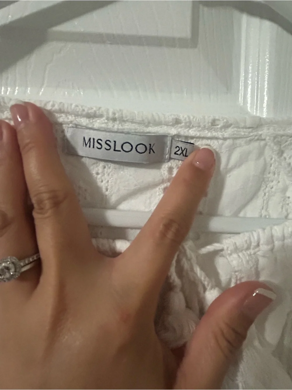 MISSLOOK White Lace-Trim Women's Sleep Top